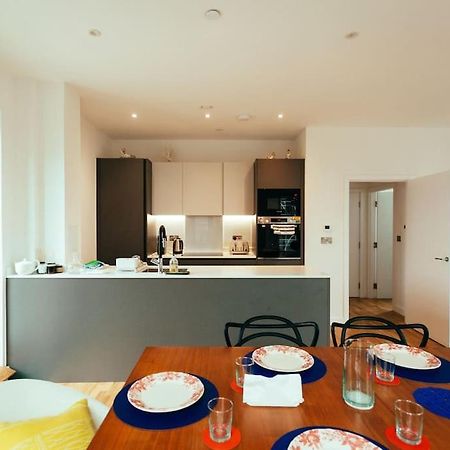 3 Bedroom Penthouse With Terrace And Skyline In Battersea London Kültér fotó