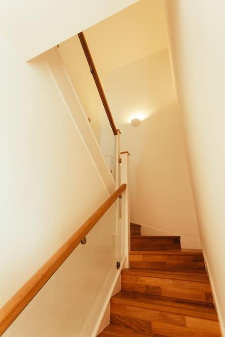 3 Bedroom Penthouse With Terrace And Skyline In Battersea London Kültér fotó