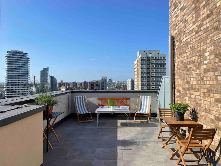 3 Bedroom Penthouse With Terrace And Skyline In Battersea London Kültér fotó