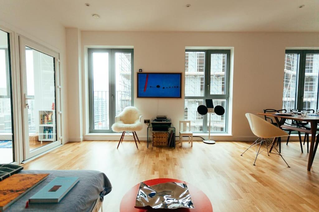 3 Bedroom Penthouse With Terrace And Skyline In Battersea London Kültér fotó